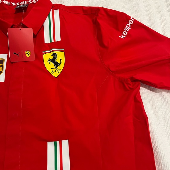 Men’s Brand New Scuderia Ferrari 2021 Team Shirt! - Picture 4 of 5